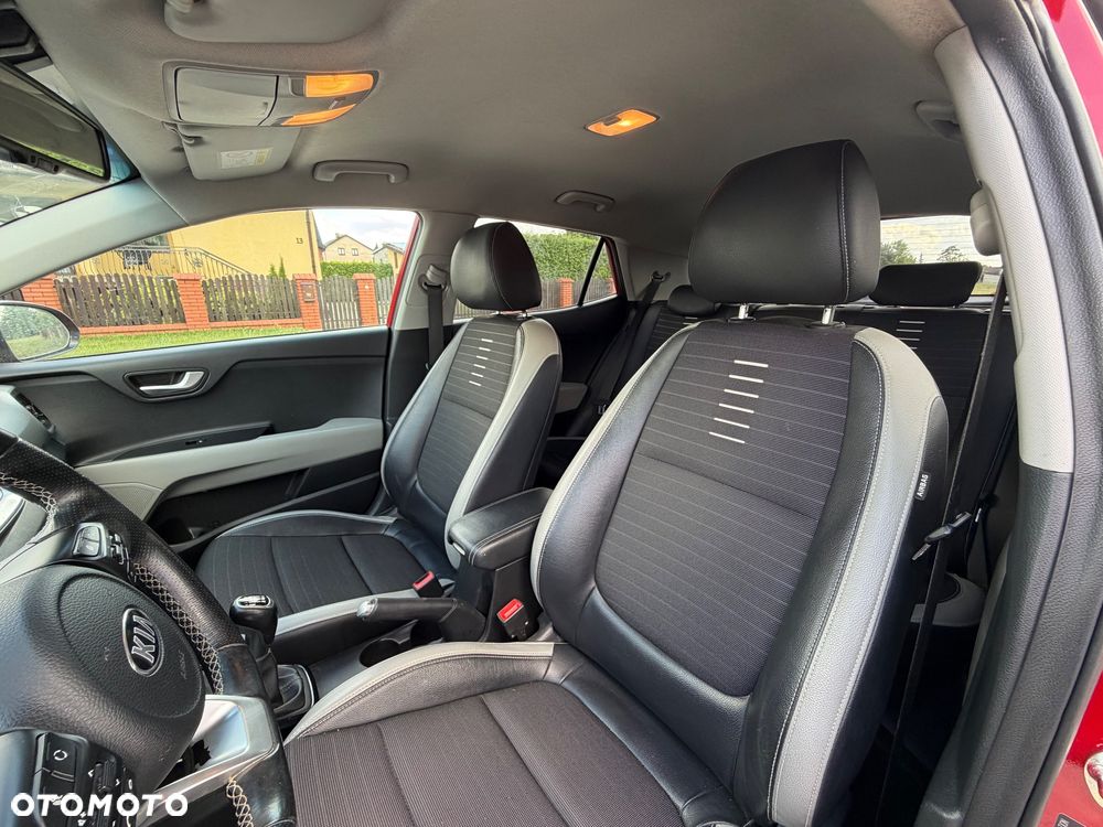 Kia Stonic 1.0 T-GDI 120 Platinum Edition - 21