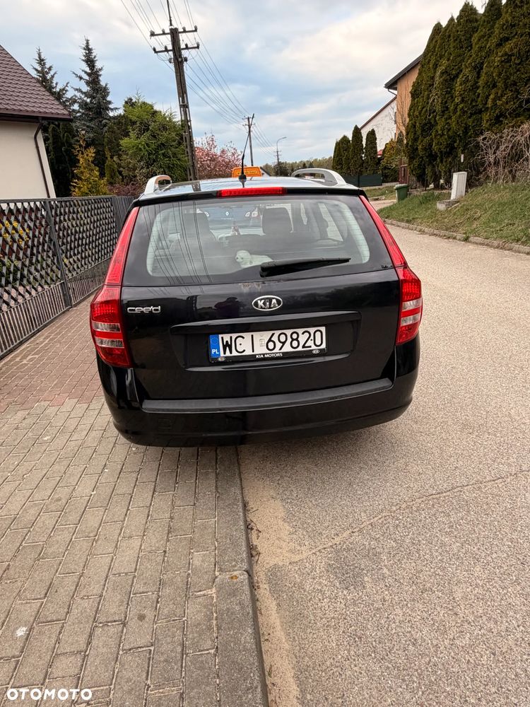 Kia Ceed 1.4 CVVT Attract - 4