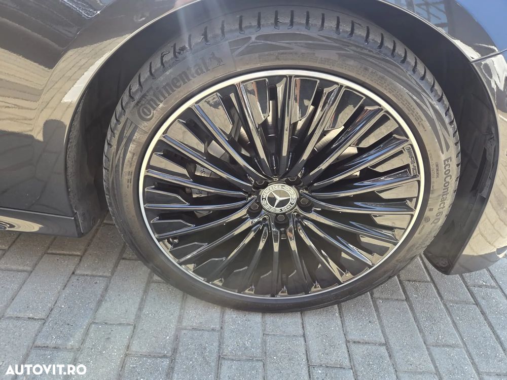 Mercedes-Benz E 220 d 4MATIC MHEV - 10