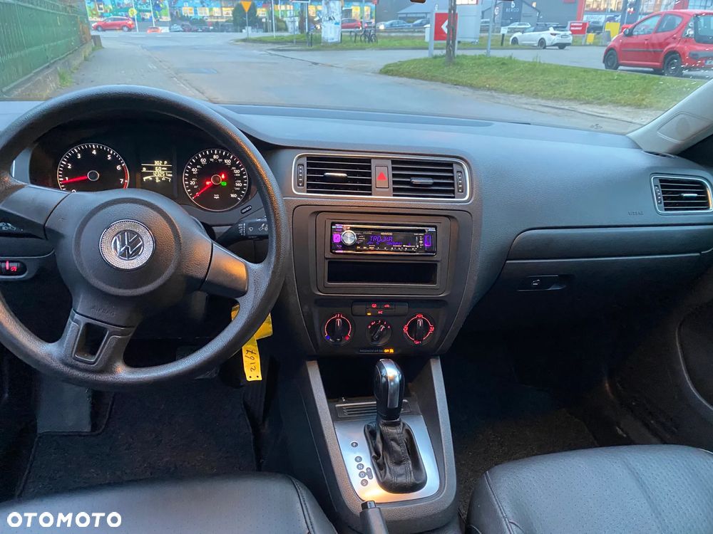 Volkswagen Jetta 1.8T SE - 7