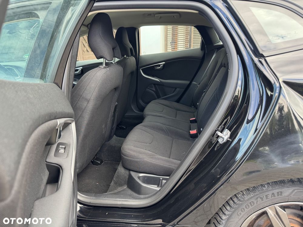 Volvo V40 - 13