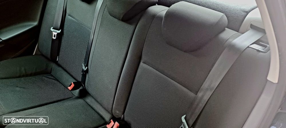 SEAT Ibiza 1.6 TDI 25 Anos DPF - 8