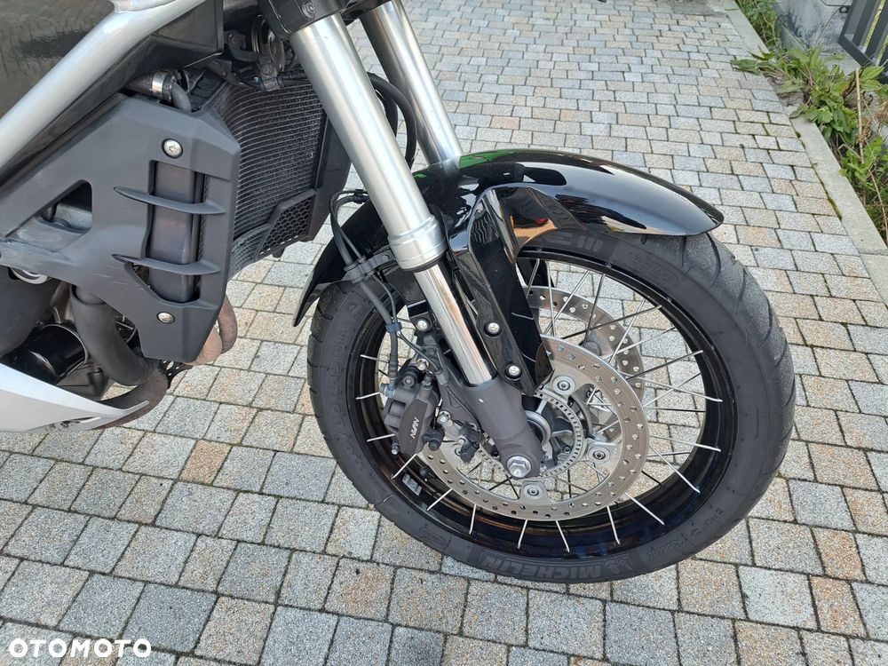 Honda VFR - 21