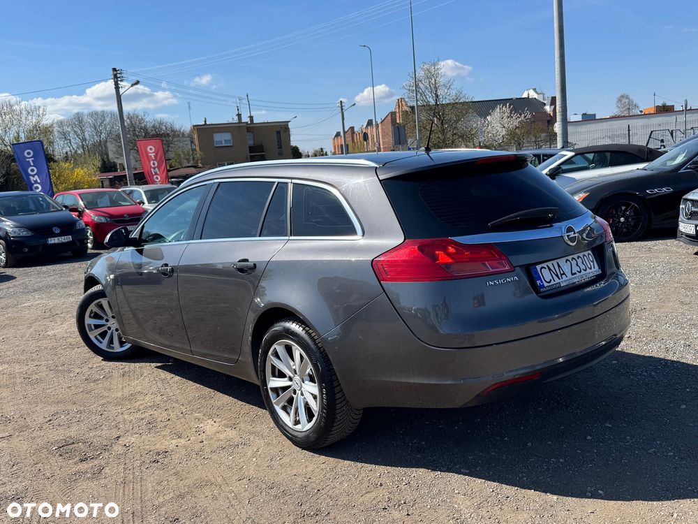 Opel Insignia 2.0 CDTI - 12