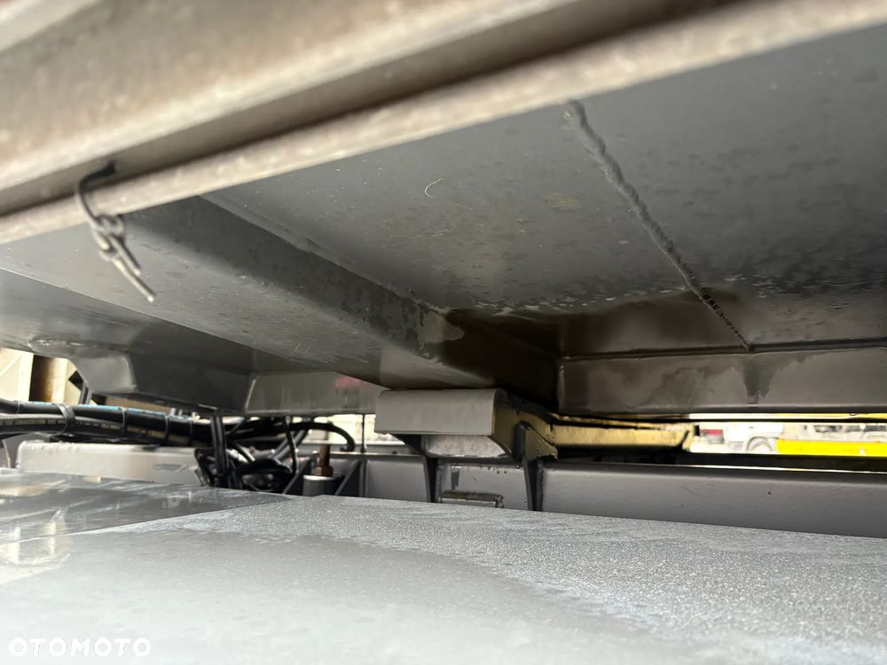 Volvo FM 330 EEV 6x2 / śmieciarka / 3 komory - 20