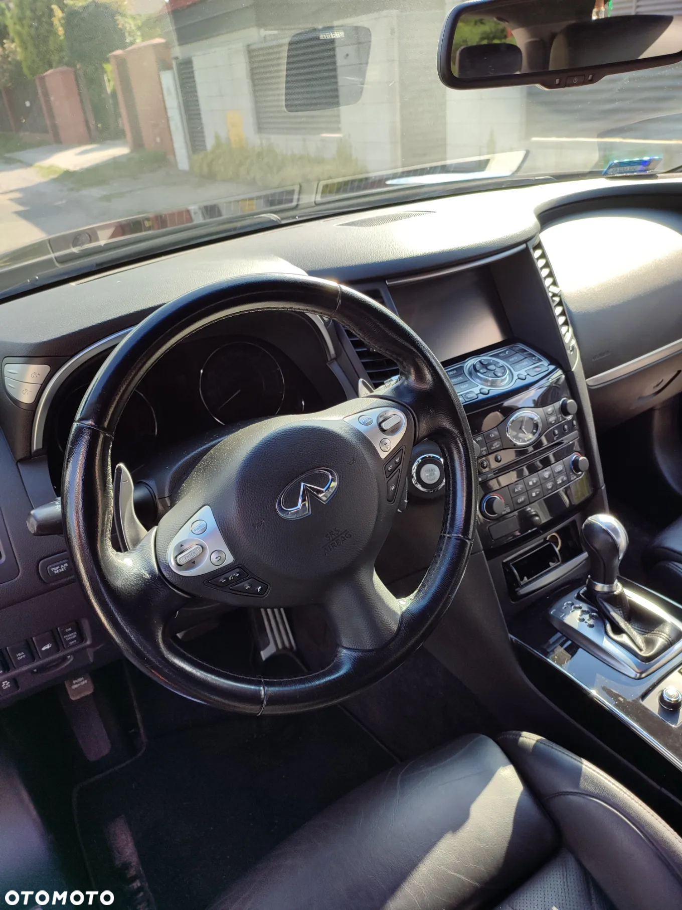 Infiniti QX70 3.0d S Premium - 12