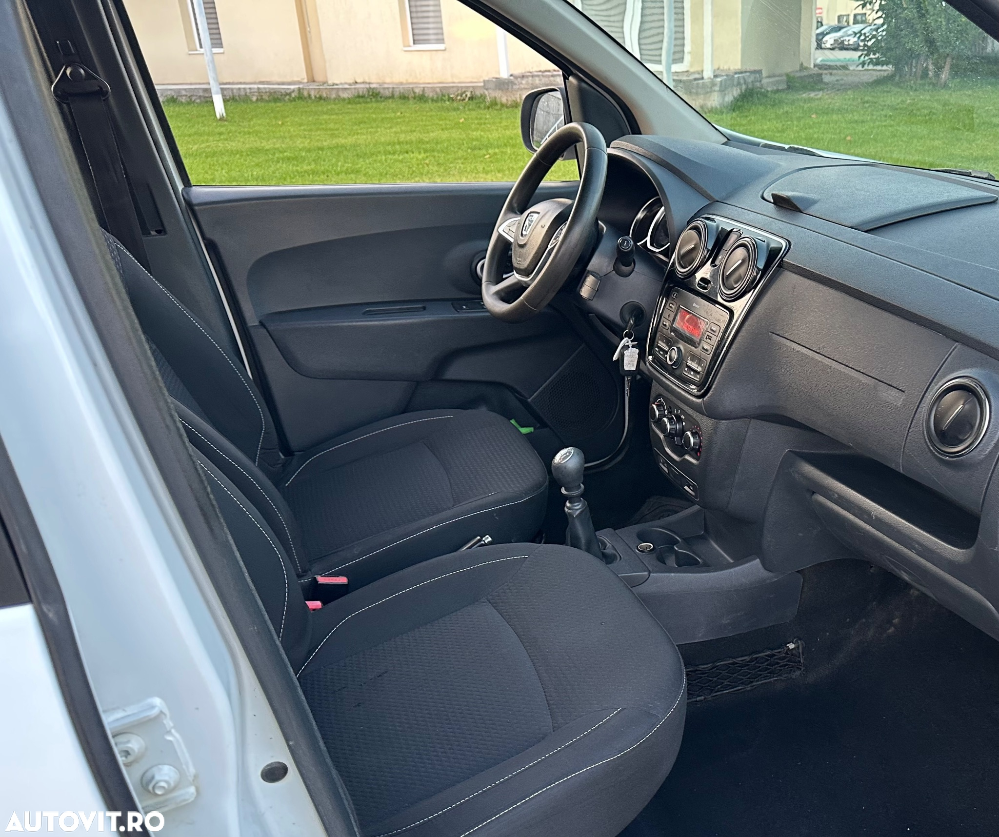 Dacia Lodgy 1.5 Blue dCi Ambiance - 6