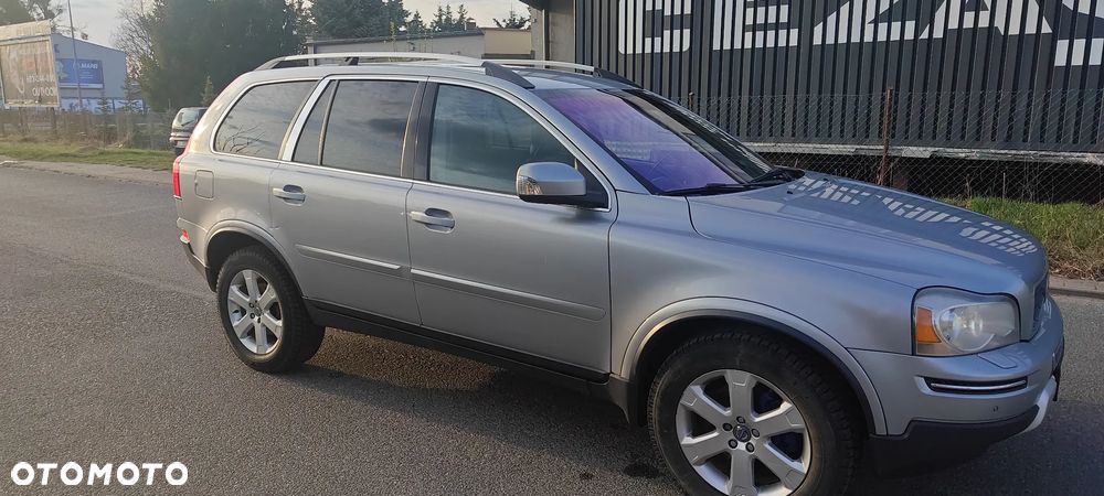 Volvo XC 90 D5 AWD Momentum - 4