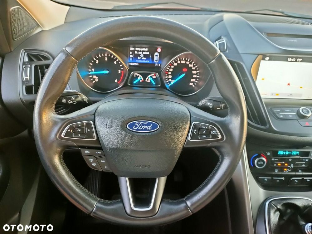 Ford Kuga - 24