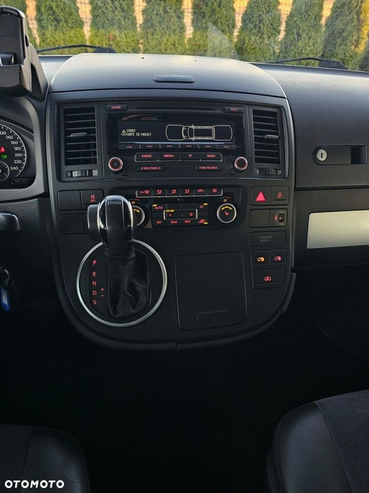 Volkswagen Multivan - 18