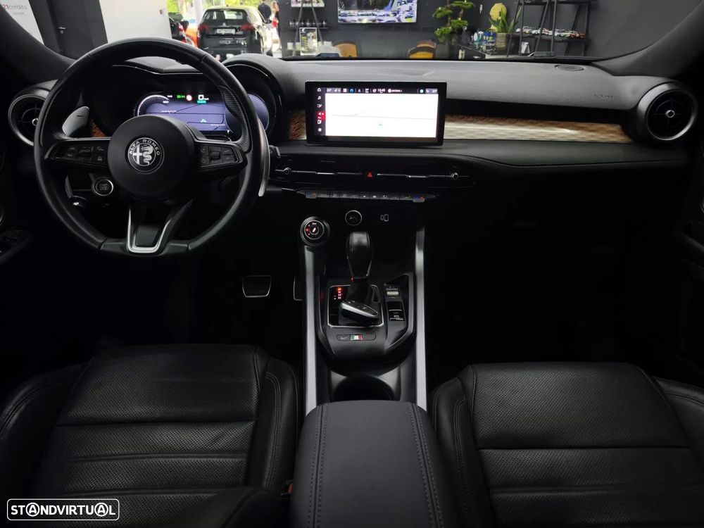 Alfa Romeo Tonale 1.5 Hybrid Veloce - 21
