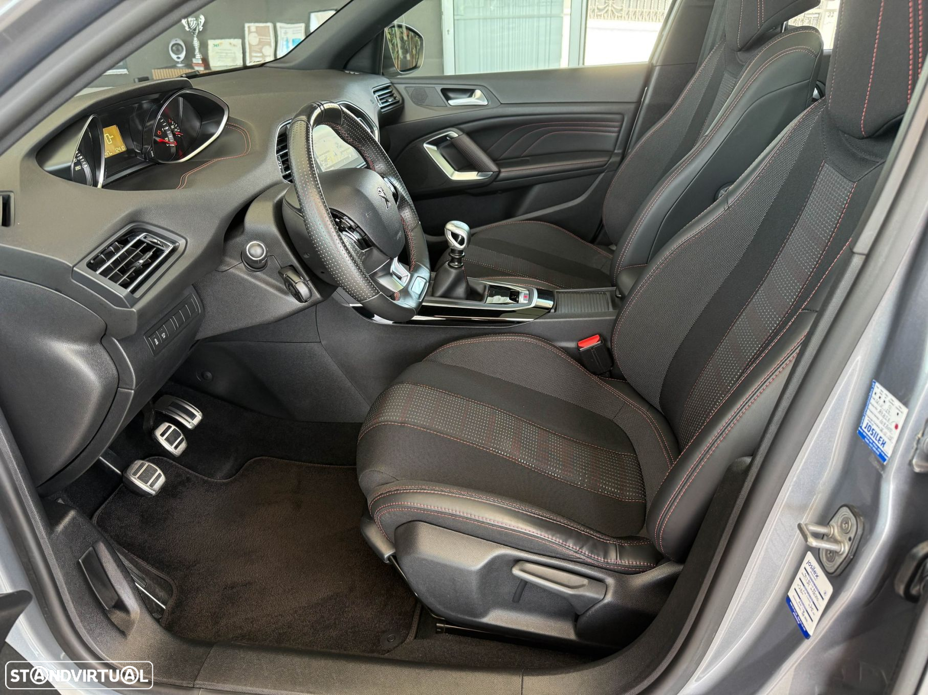 Peugeot 308 SW 1.6 BlueHDi GT Line - 4