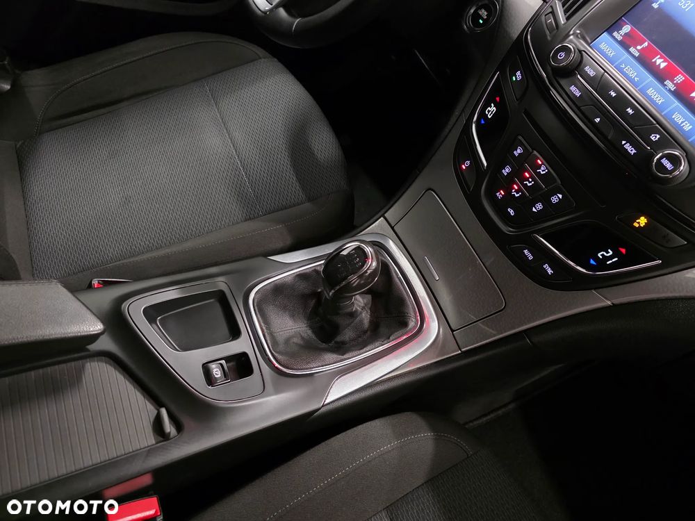 Opel Insignia Sports Tourer 2.0 Diesel Exclusive - 17
