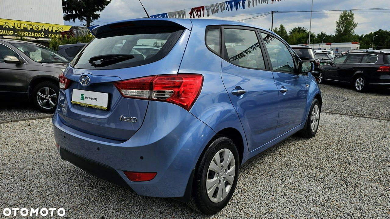 Hyundai ix20 - 16
