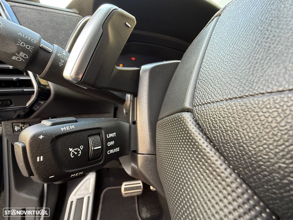 DS DS7 BlueHDI 130 Aut. Performance Line - 23