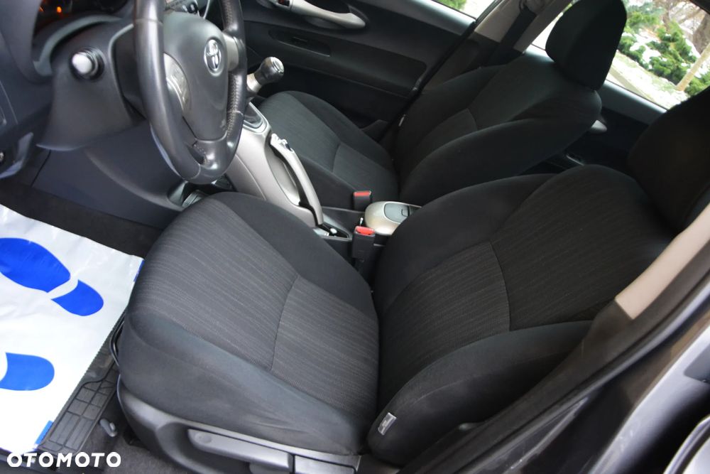 Toyota Auris 1.4 VVT-i - 25
