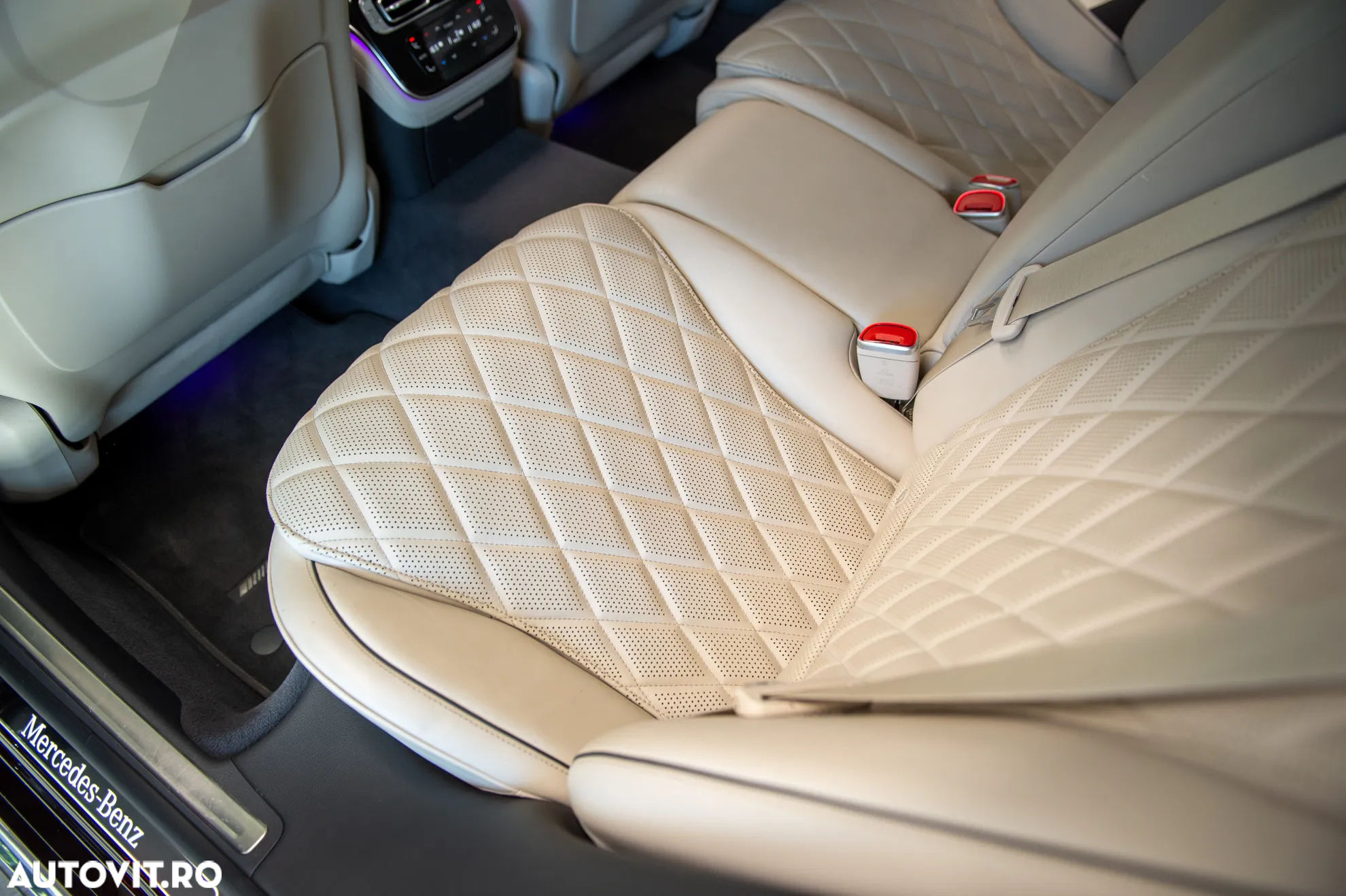 Mercedes-Benz S 450 4MATIC MHEV Long Aut. - 34