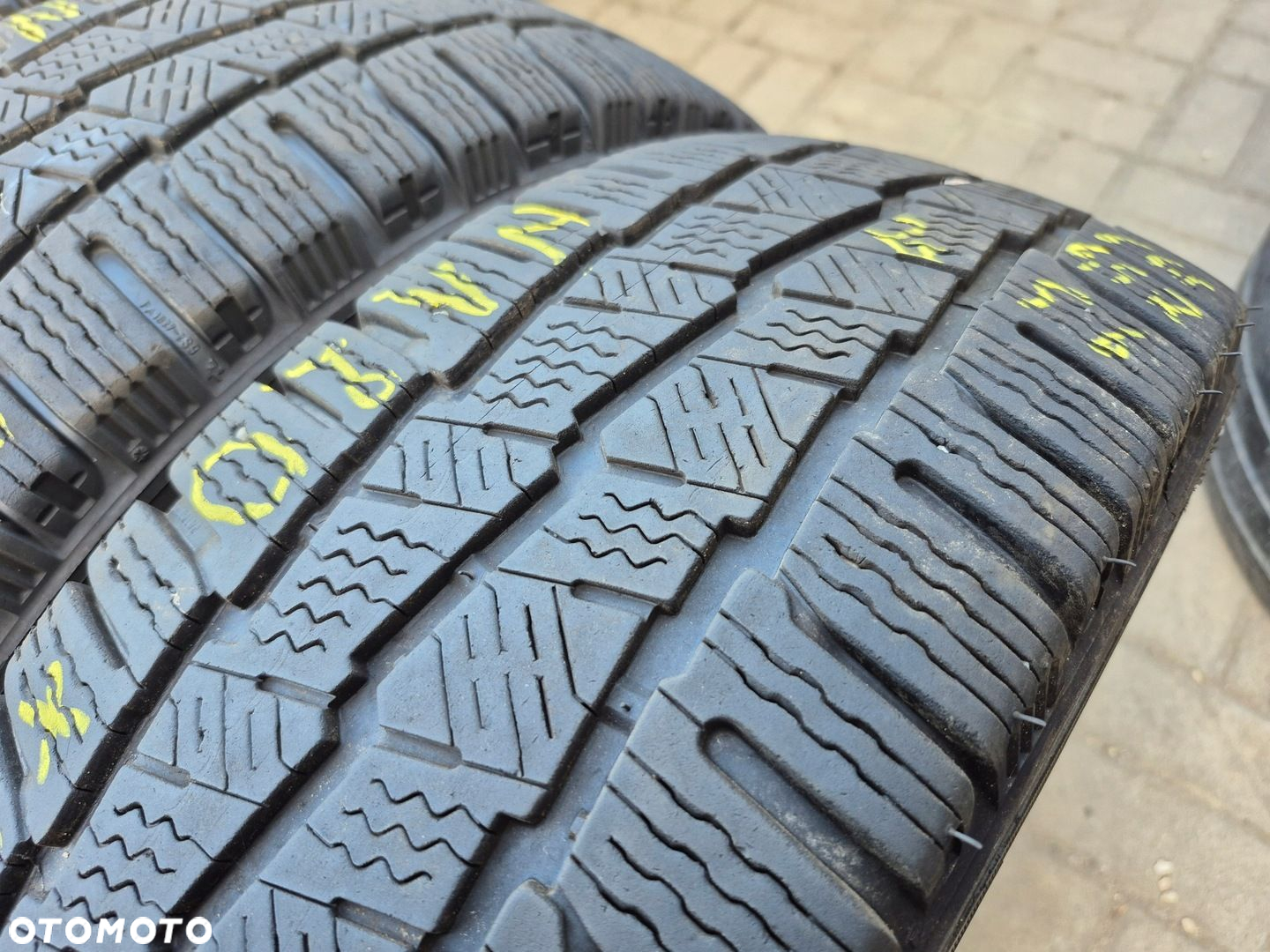 MICHELIN AGILIS ALPIN 215/65R16C 109/107R 24R 4X - 5