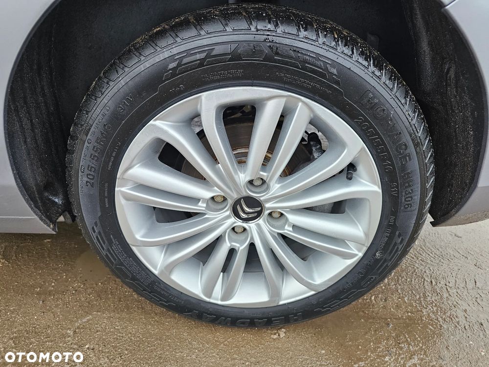 Citroën C4 e-HDi 110 EGS6 98g Stop/Start System Tendance - 12