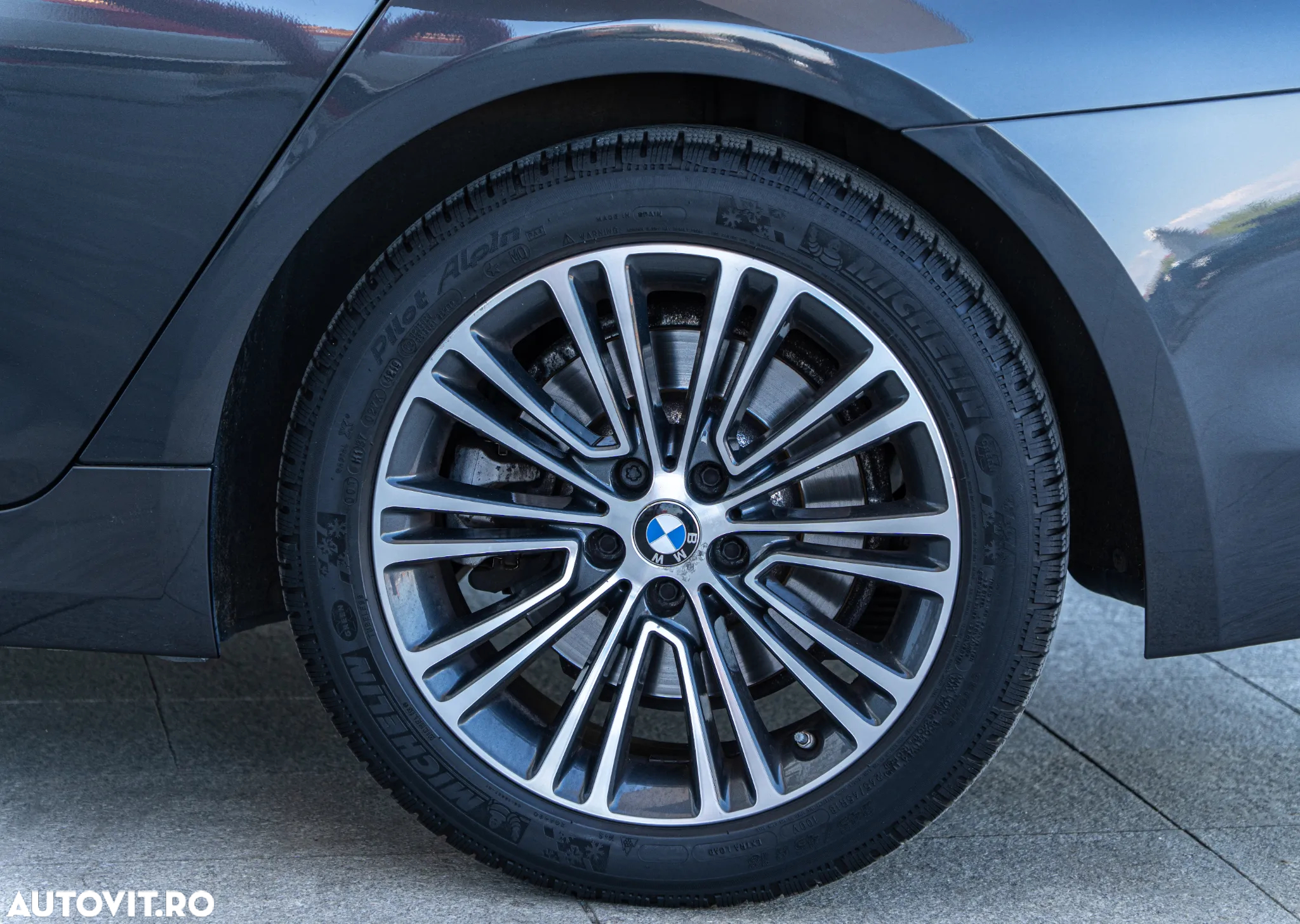 BMW Seria 5 520d AT - 28