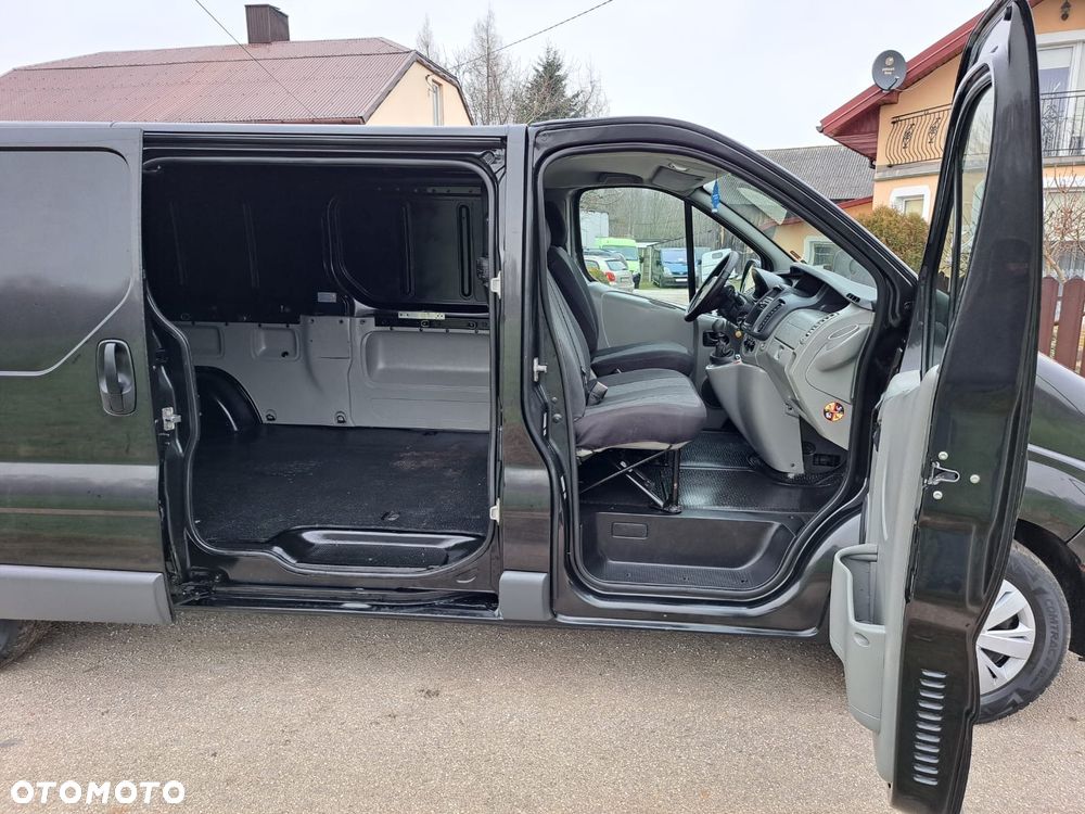 Opel Vivaro - 14