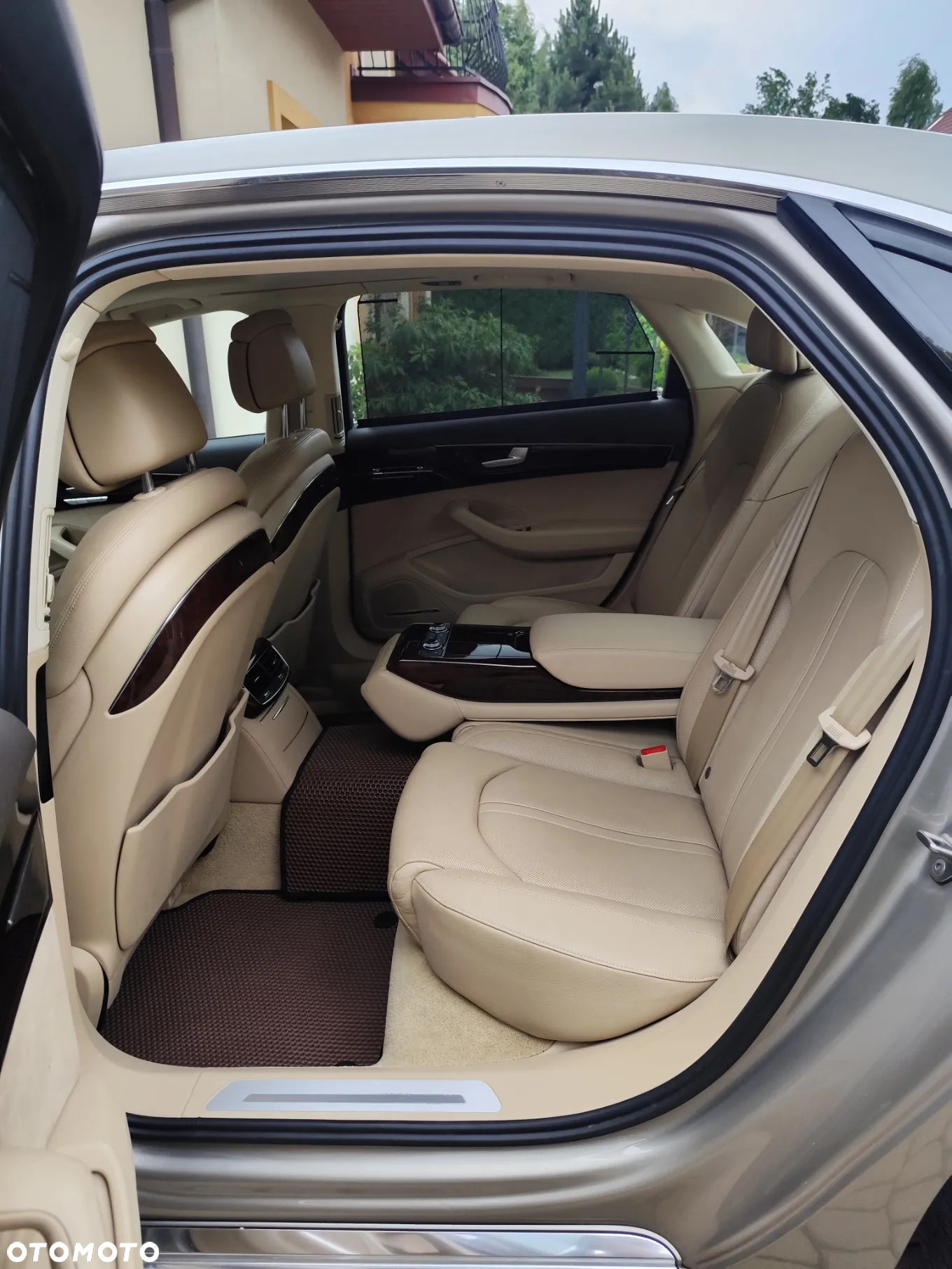 Audi A8 - 8