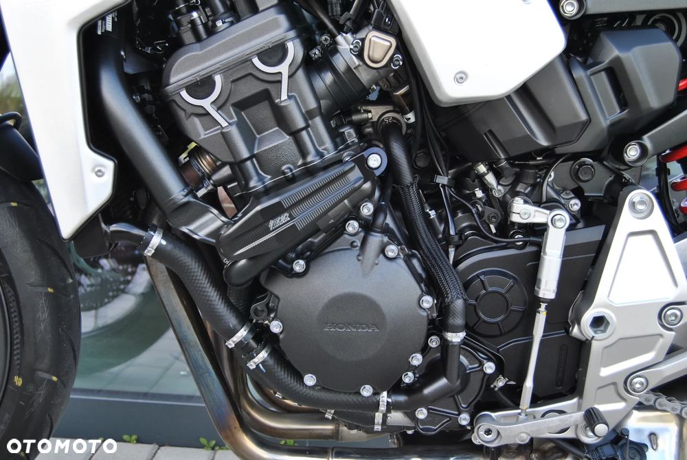Honda CB - 10