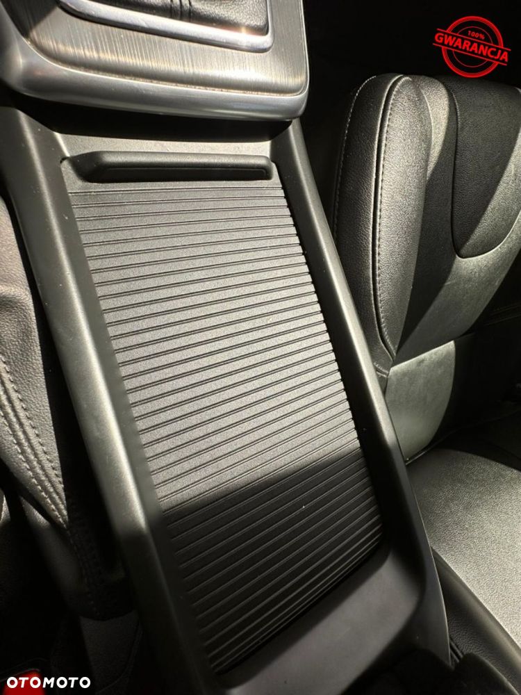 Volvo V40 - 30