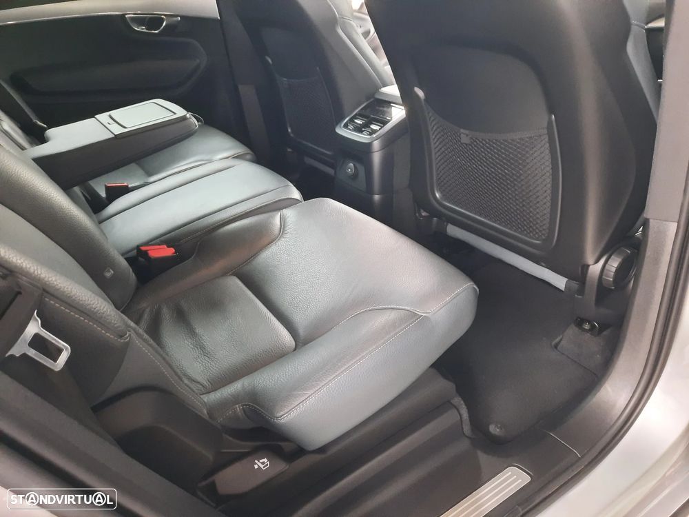 Volvo XC 90 T8 AWD Recharge Geartronic Inscription - 32