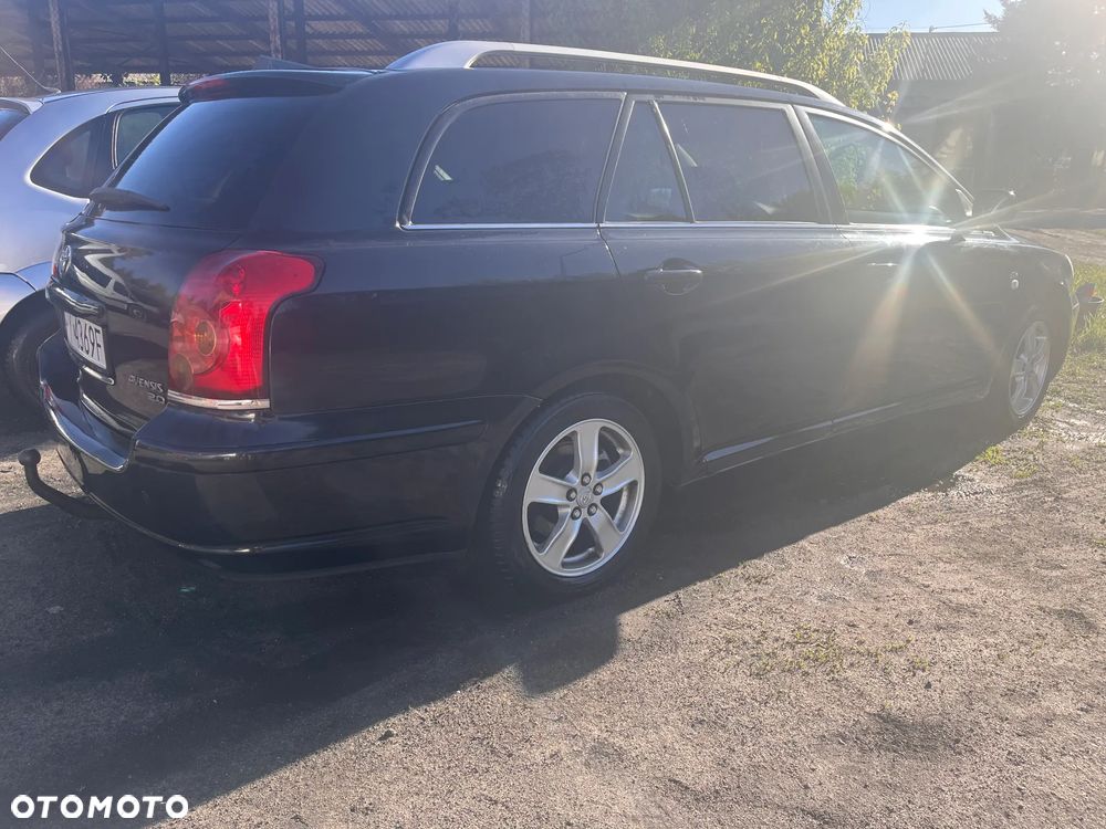 Toyota Avensis 2.0 D-4D Combi - 3