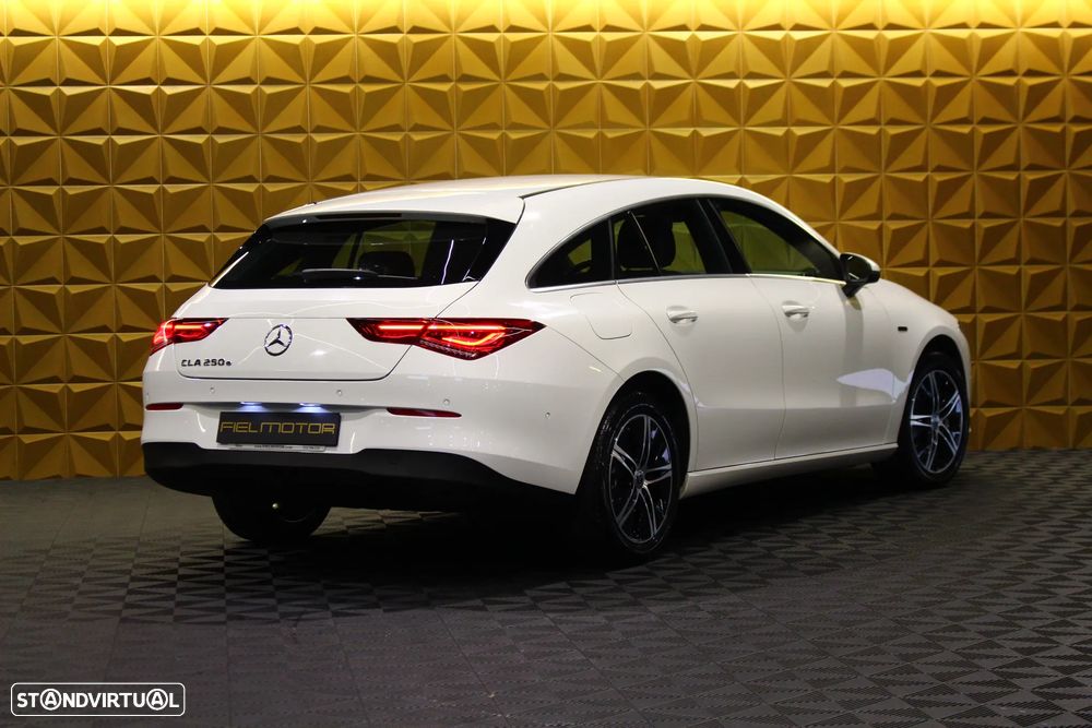 Mercedes-Benz CLA 250 e Progressive - 8