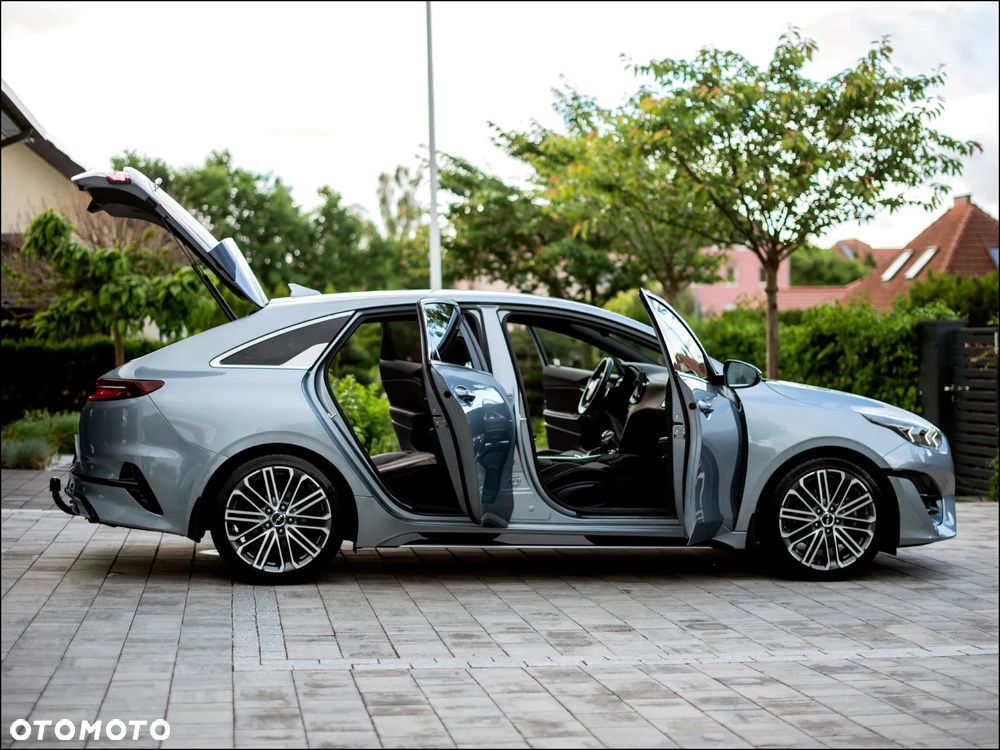 Kia ProCeed - 15