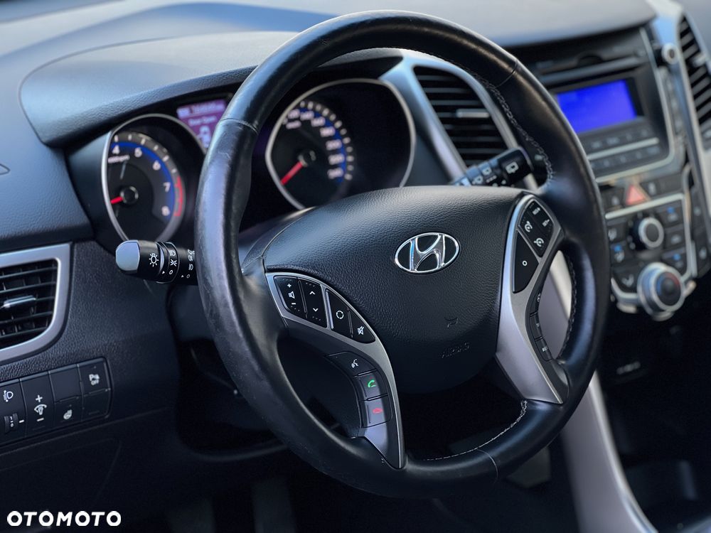 Hyundai i30 1.4 Fifa World Cup Edition - 20