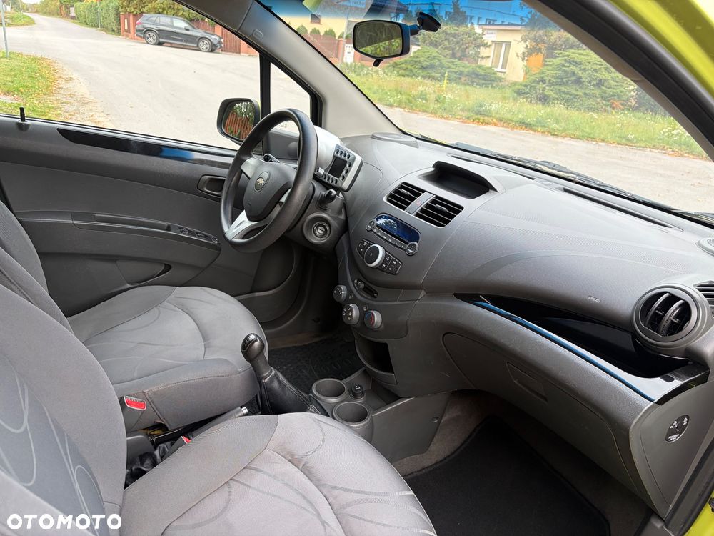 Chevrolet Spark - 26