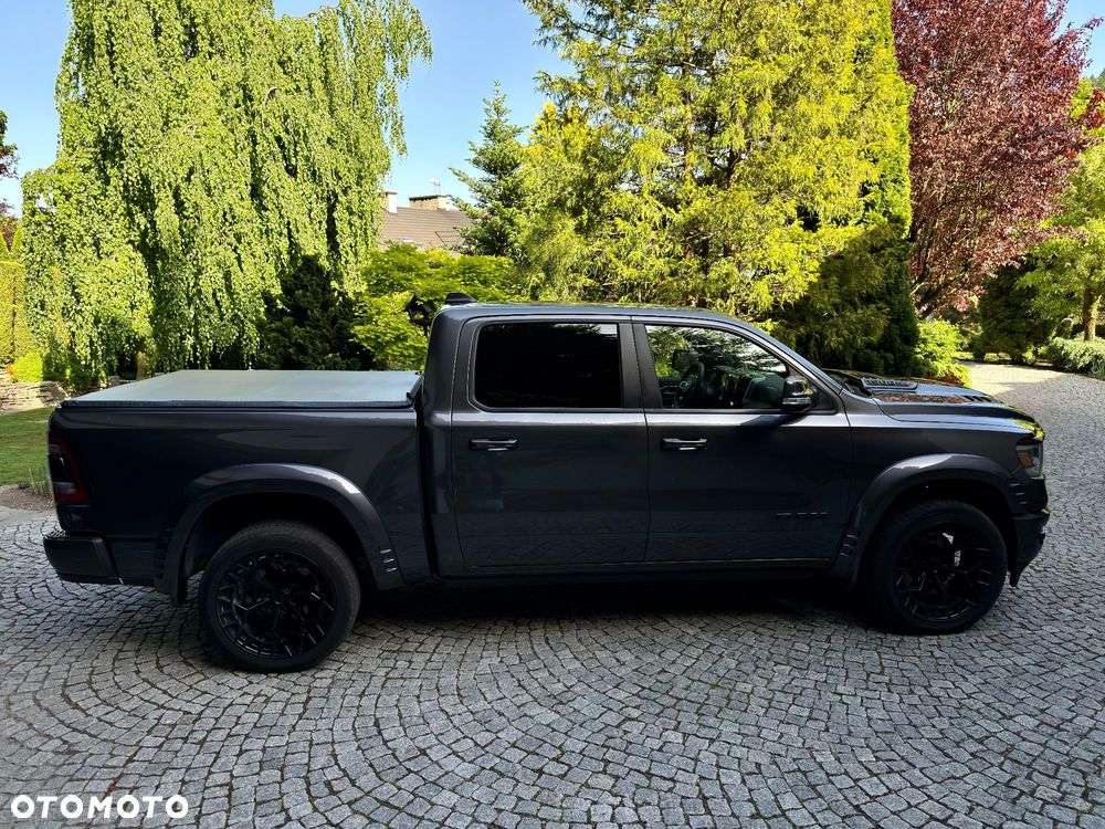 RAM 1500 Crew Cab Shortbed Laramie - 5