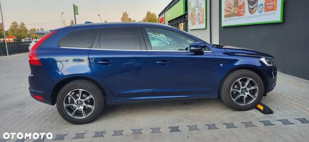 Volvo XC 60 D3 Drive-E Ocean Race - 21