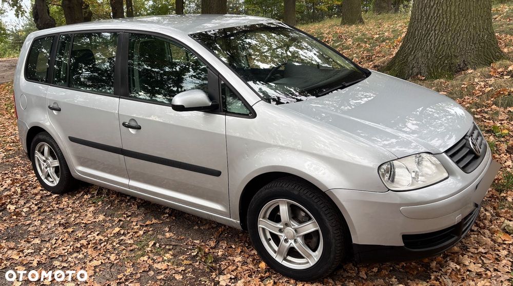 Volkswagen Touran 2004 photo 3