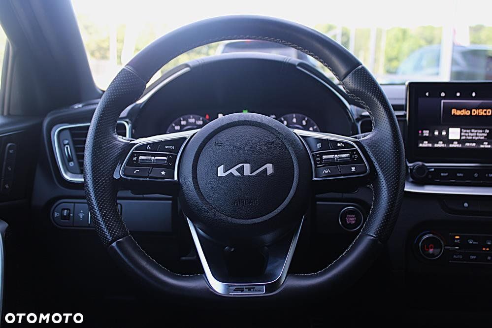Kia XCeed - 14