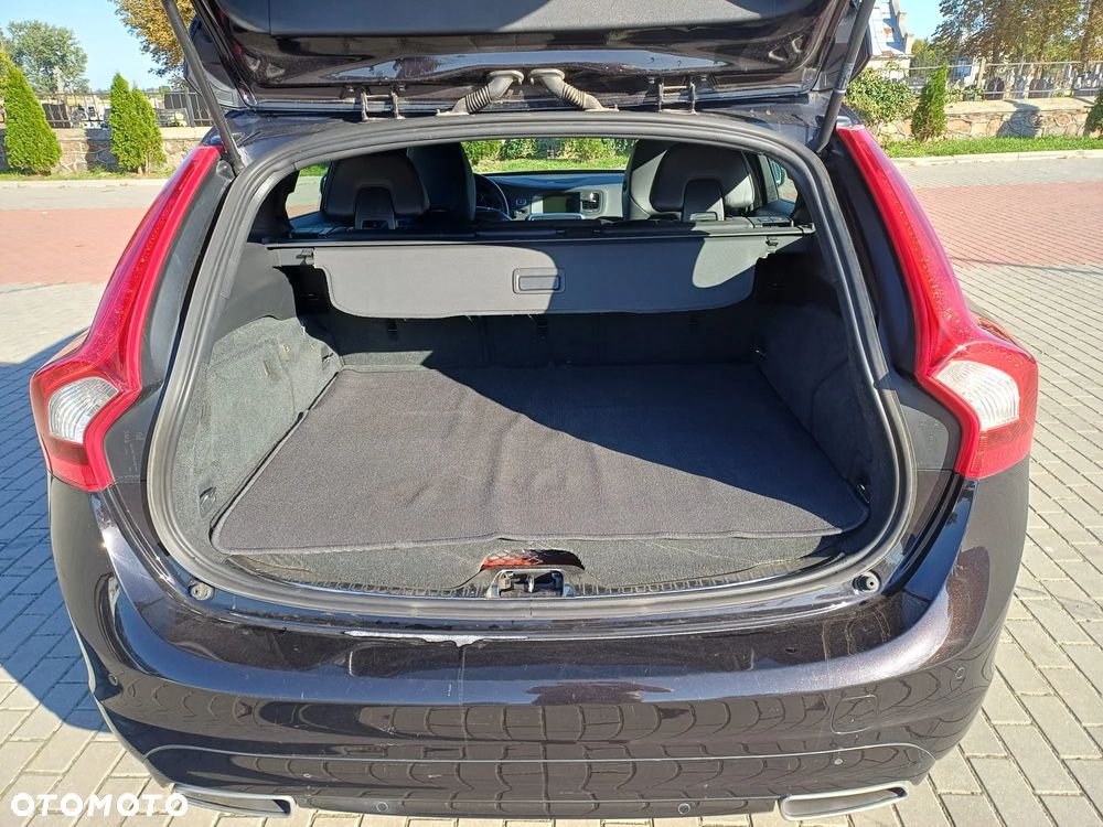 Volvo V60 D6 AWD Plug-in Hybrid Summum - 14