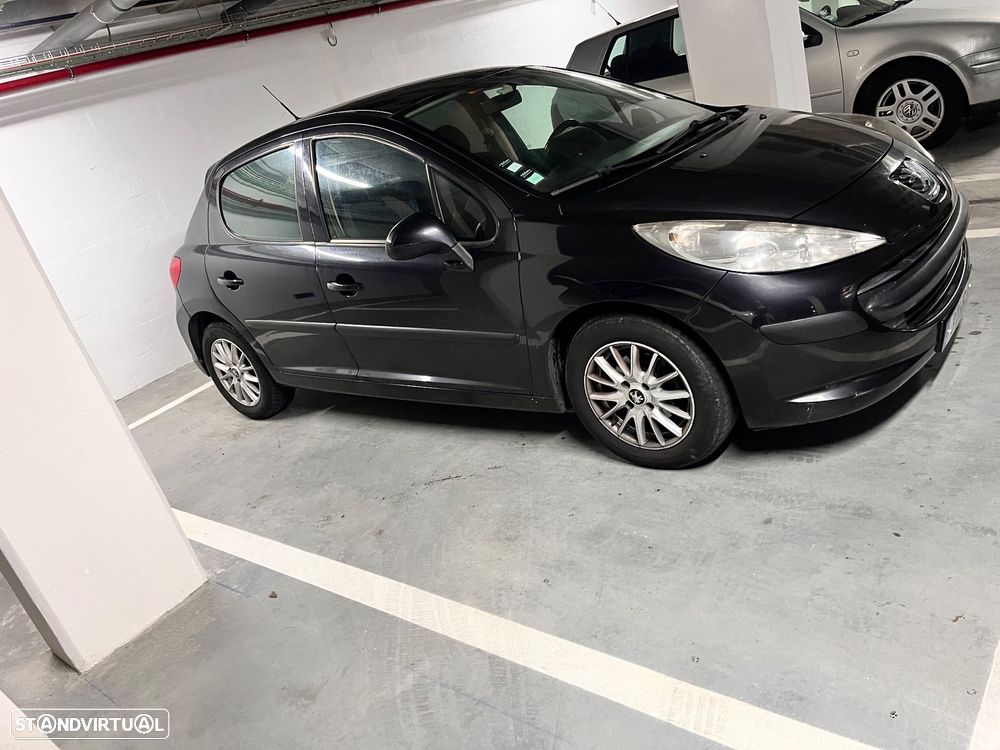 Peugeot 207 1.4 HDi Urban - 14
