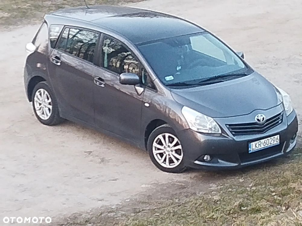 Toyota Verso 2.0 D-4D Luna - 1