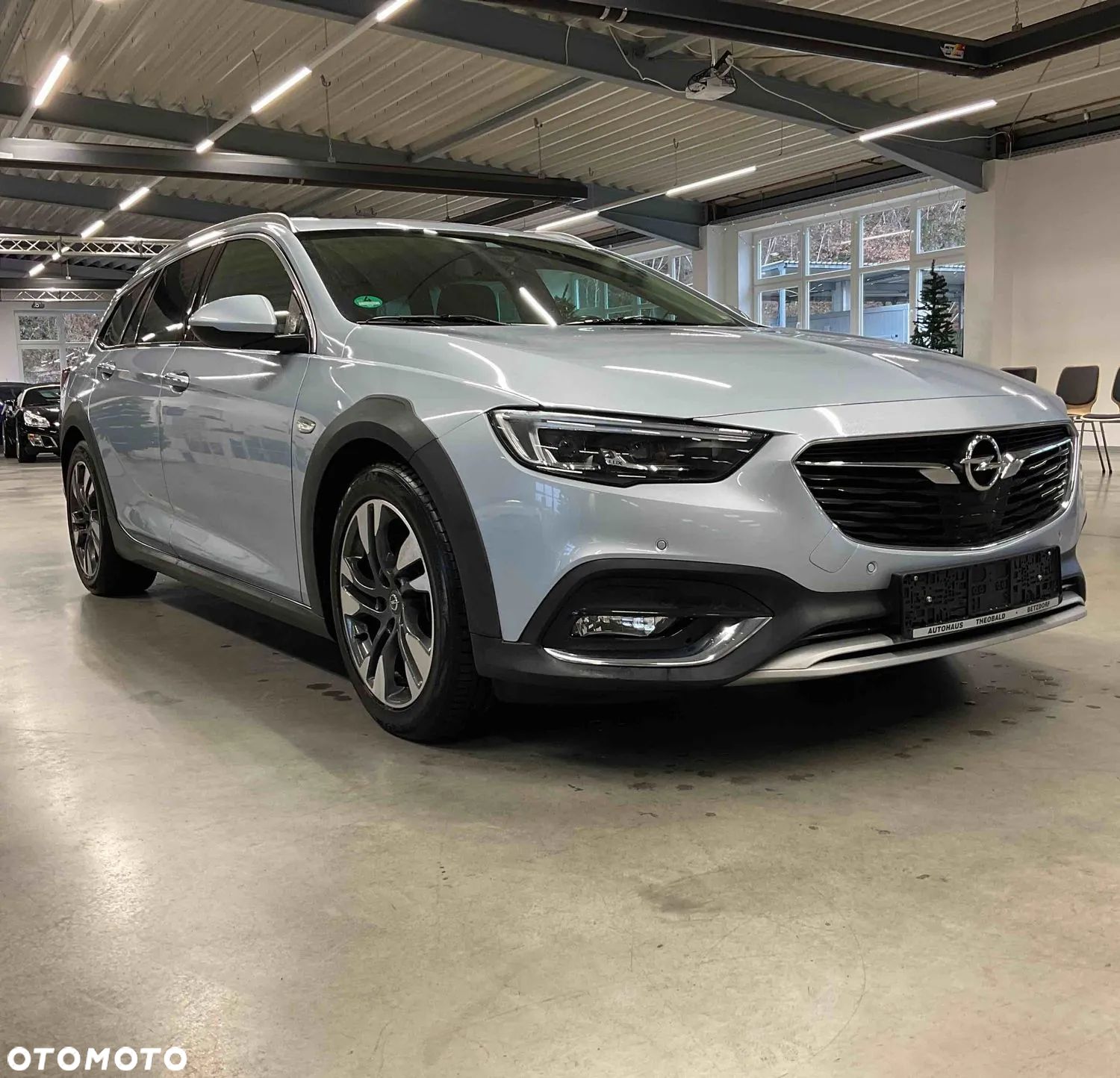 Opel Insignia Country Tourer 2.0 Diesel Exclusive - 1