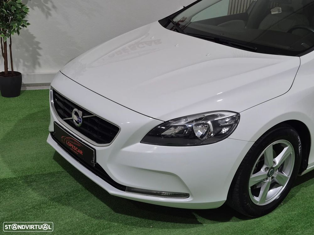 Volvo V40 1.6 D2 Momentum Eco - 2