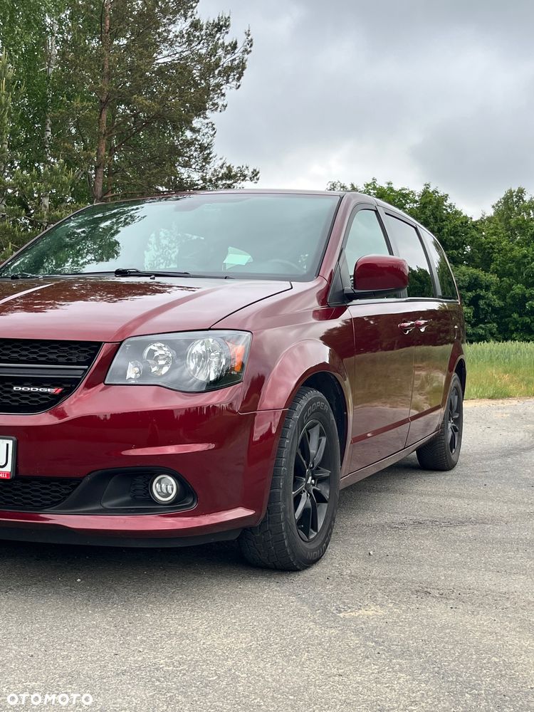 Dodge Grand Caravan 3.6 R/T - 10