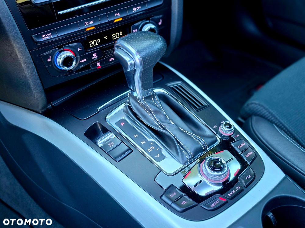 Audi A4 Avant 2.0 TDI Quattro S tronic - 5