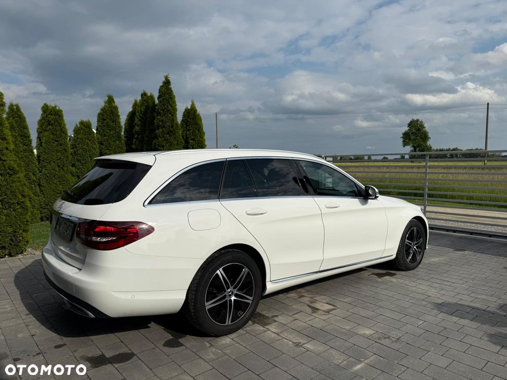 Mercedes-Benz Klasa C 180 d 9G-TRONIC Exclusive - 2