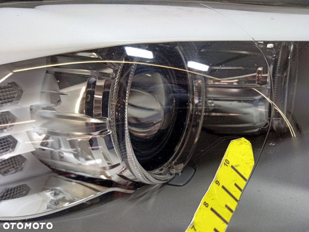 BMW 5 F10 F11  REFLEKTOR PRAWY XENON HELLA 1EL010131-52 EU - 8