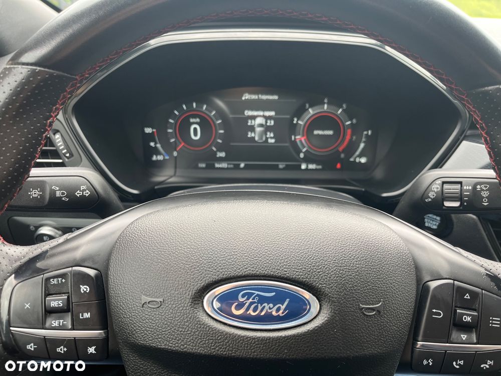 Ford Kuga 1.5 EcoBoost FWD ST-Line - 10