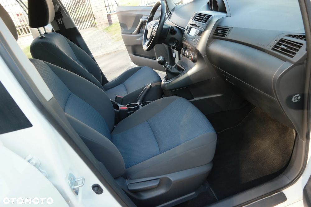 Toyota Verso - 22