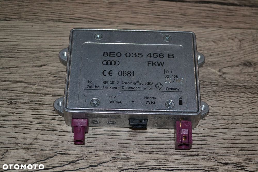 AUDI A4 B6 B7 A6 C6 WZMACNIACZ SYGNAŁU ANTENY 8E0035456B - 1